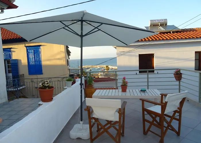 Fotis House